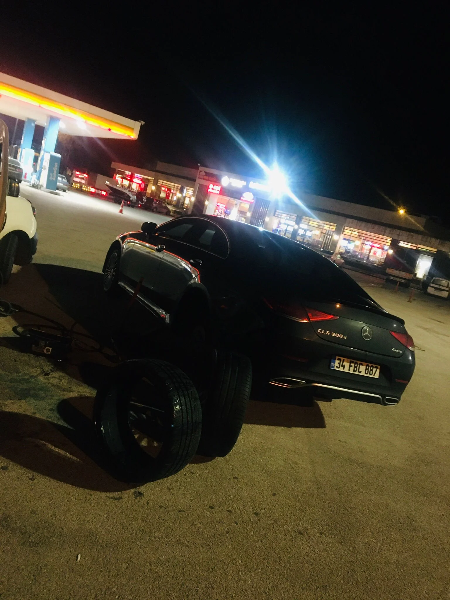 Büyükçekmece Lastikçi